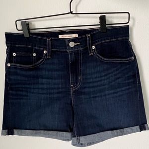 LEVI Mid-Length Denim Shorts‼️
